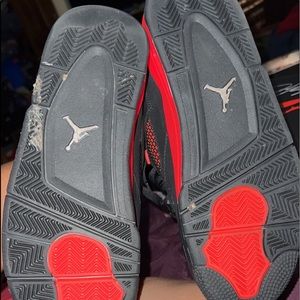 Jordan 4 Red Thunder